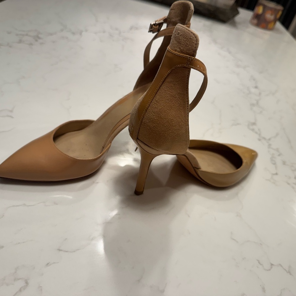 Brian Atwood Elegant Tan Women's Heels